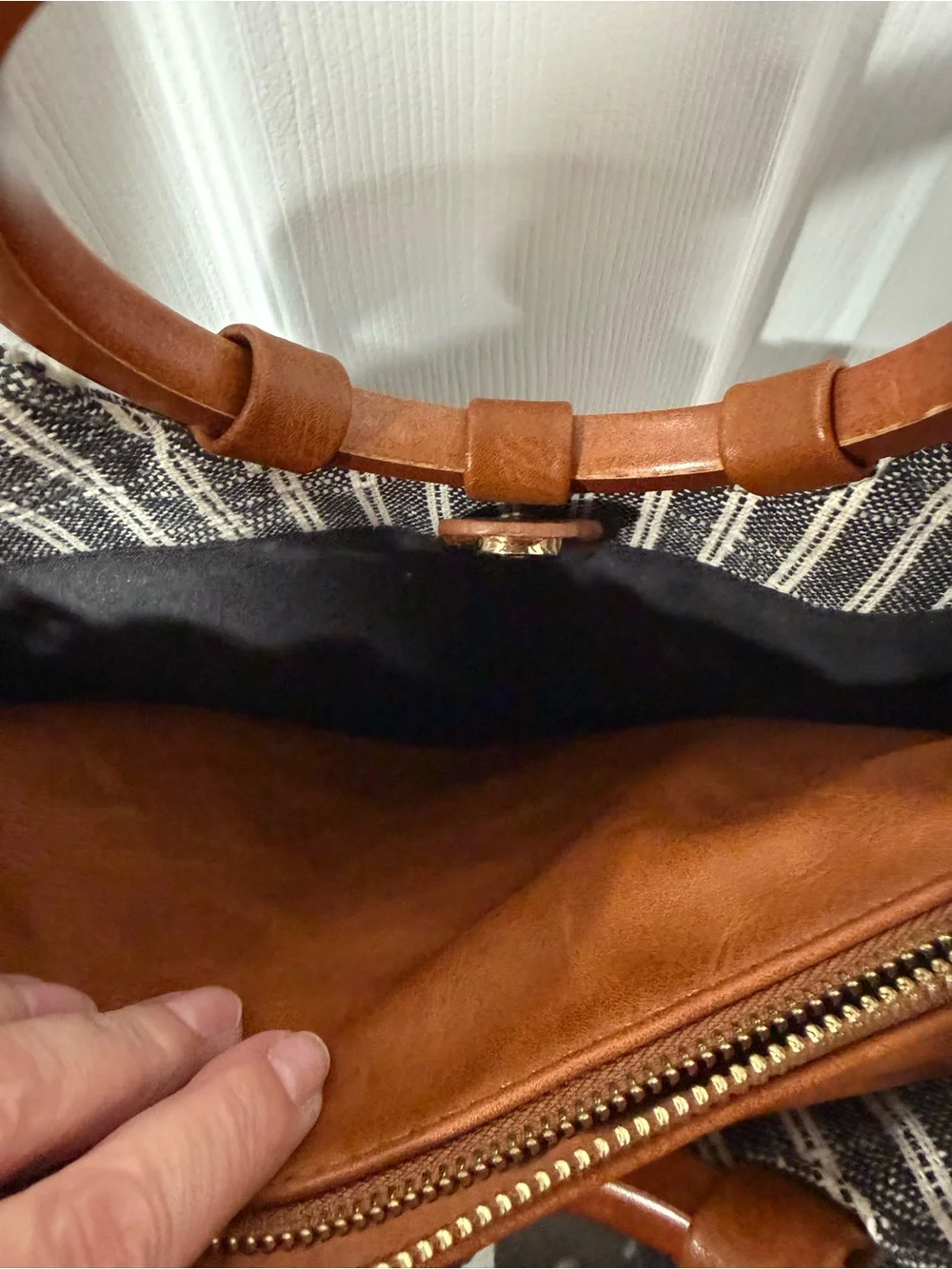 Antik Kraft Black & Tan Striped Shoulder Bag 2 purses in one - Picture 11 of 14